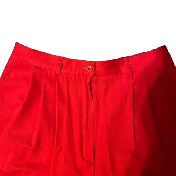 Red high waisted trouser shorts - Picture 2 of 3